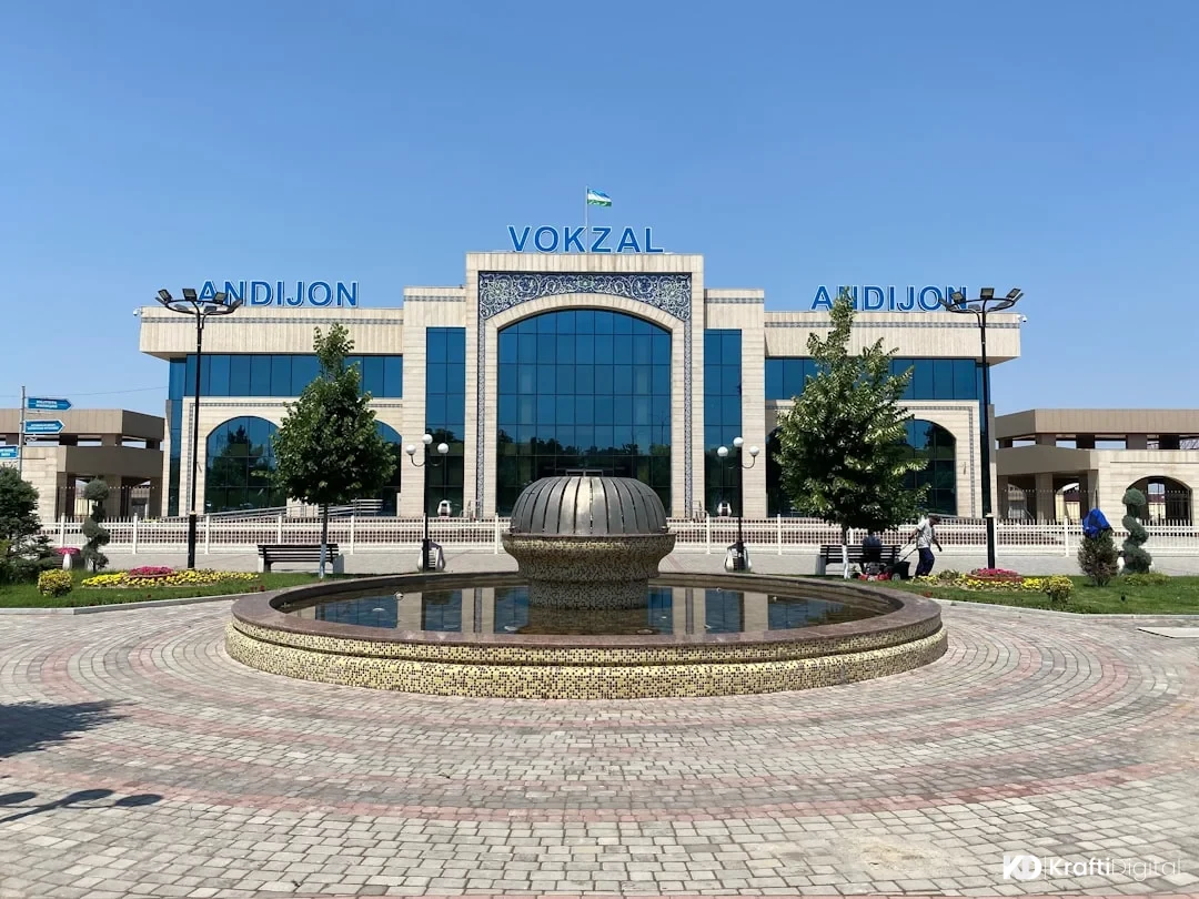 Sosyal Medya Yöneti̇ci̇li̇ği̇ Bölümü Hangi̇ Üni̇versi̇telerde Var?